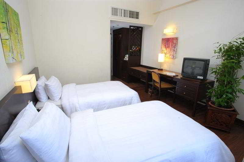 טנג'ונג בונגא Hotel Sentral Seaview @ ​Beachfront מראה חיצוני תמונה